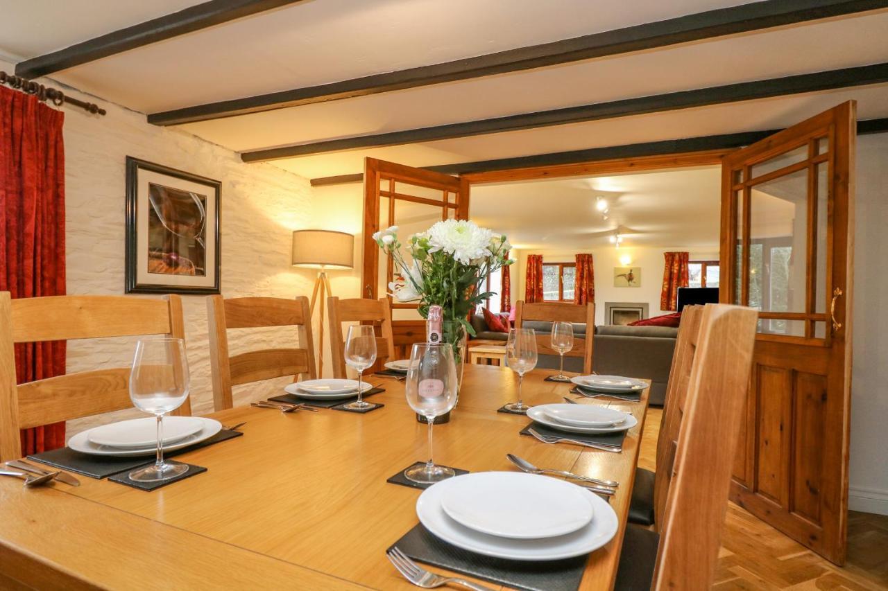 South Boduel Farmhouse Liskeard Buitenkant foto