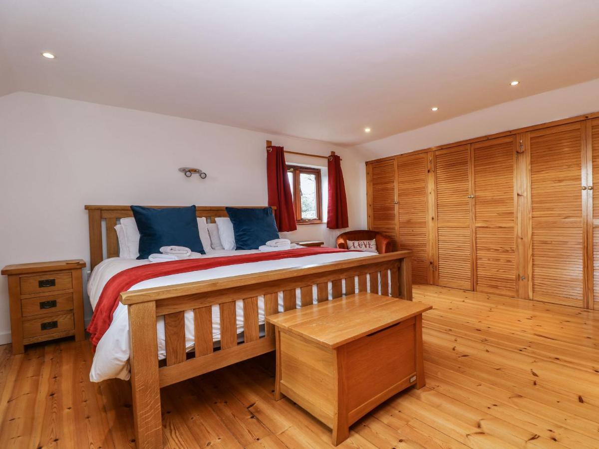 South Boduel Farmhouse Liskeard Buitenkant foto