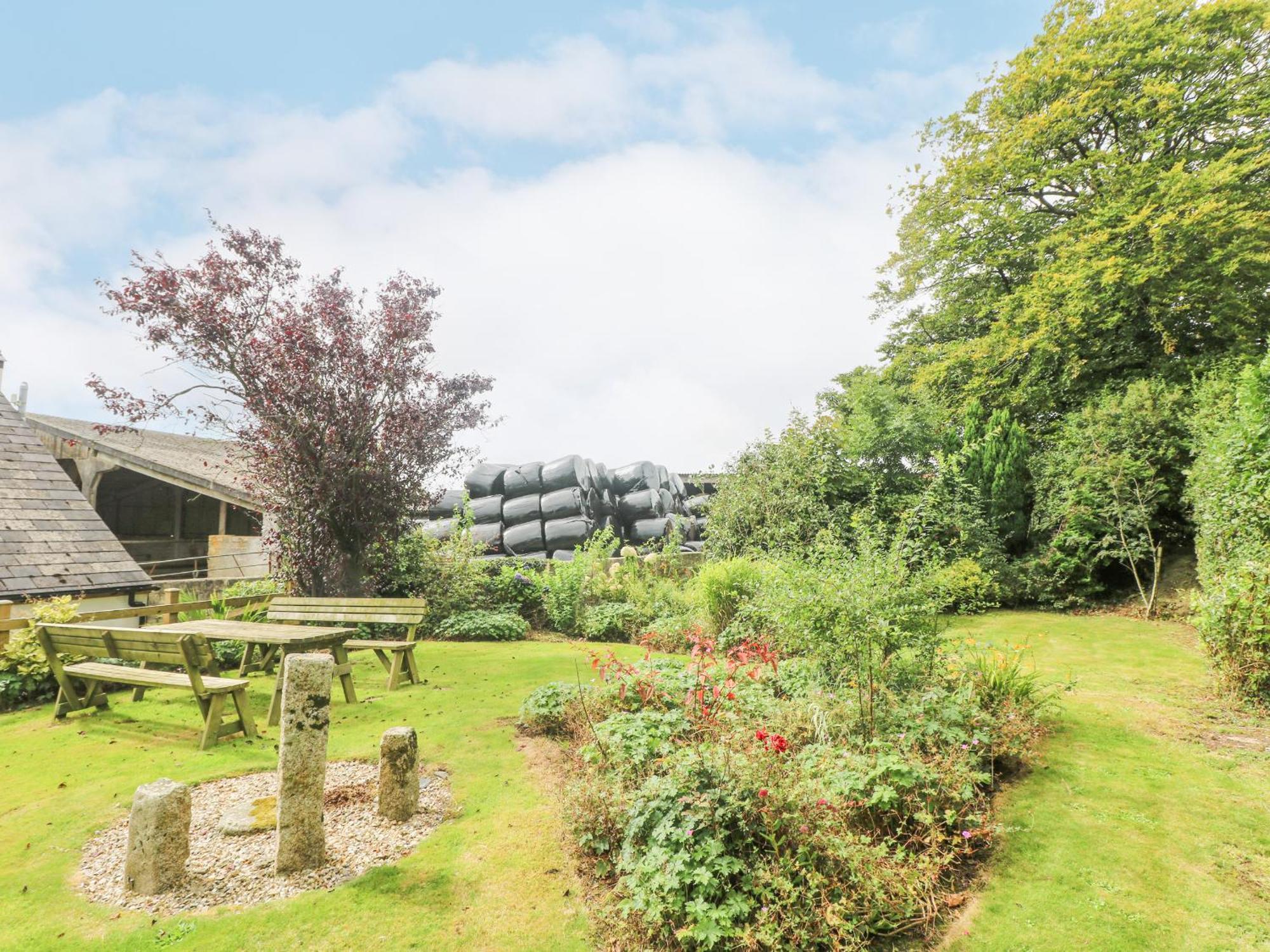 South Boduel Farmhouse Liskeard Buitenkant foto